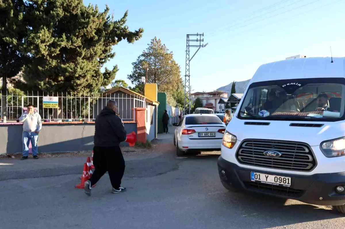 Fedakar Baba Erhan Kaya’nın Çocuklara Desteği